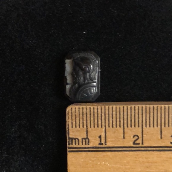 Vintage / Antique Carved Sardonyx Double Roman Soldier Cameo - Picture 4 of 6